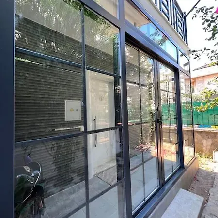 Villa 2 Bedroom Townhouse. *